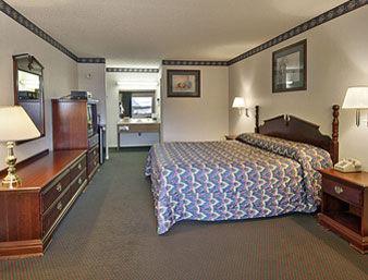 6-lindale, Tx Hotel